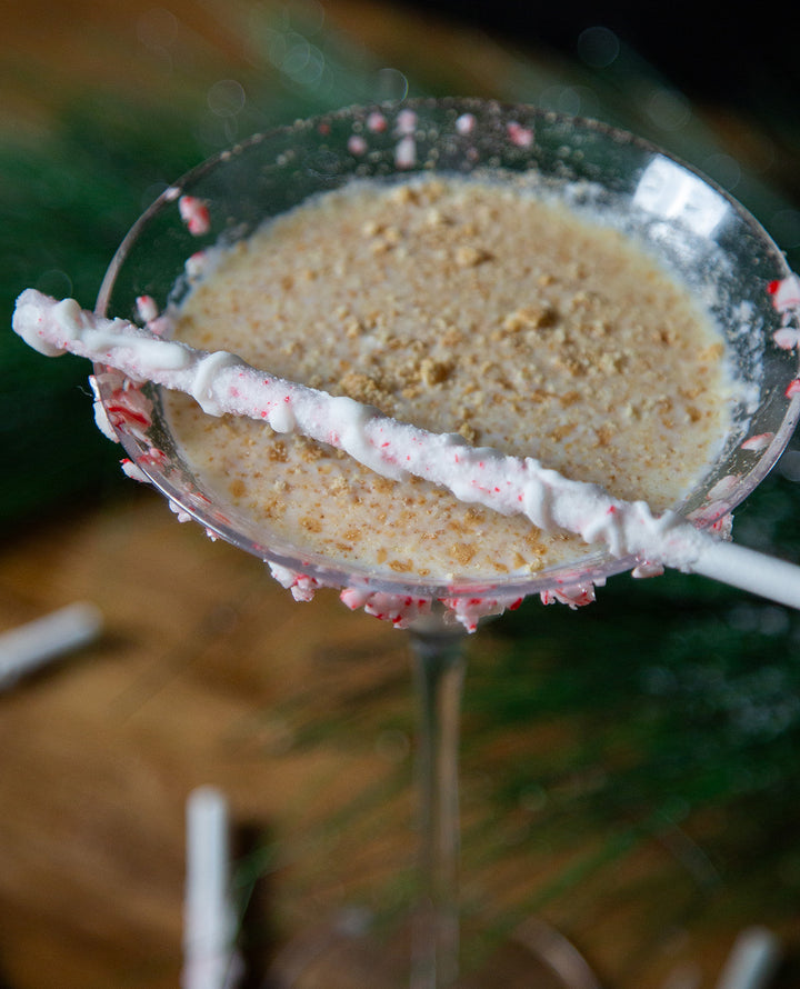 Peppermint Seasoned Straw Martini Garnish